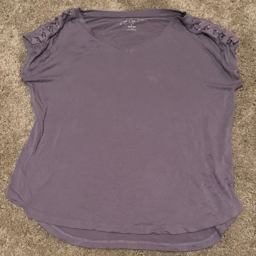short sleeve shirt with sleeve details